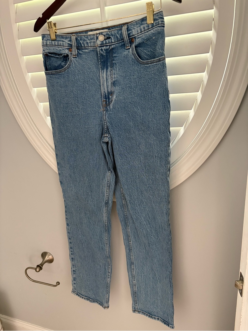 Abercrombie and Fitch Ultra High Rise 90s Straight Jean sz 28/6 - Picture 5 of 8